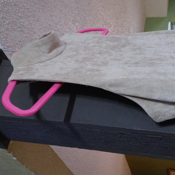 House of CB London Faux Suede Body Contour Dress Tan Body-Con Women's Size M - Picture 4 of 9